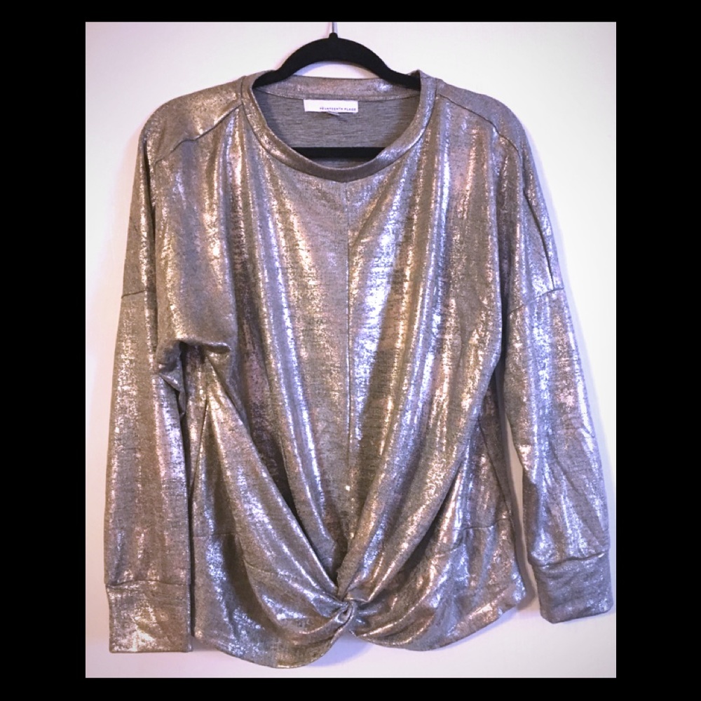 NWOT 14th PLACE Metallic Blouse